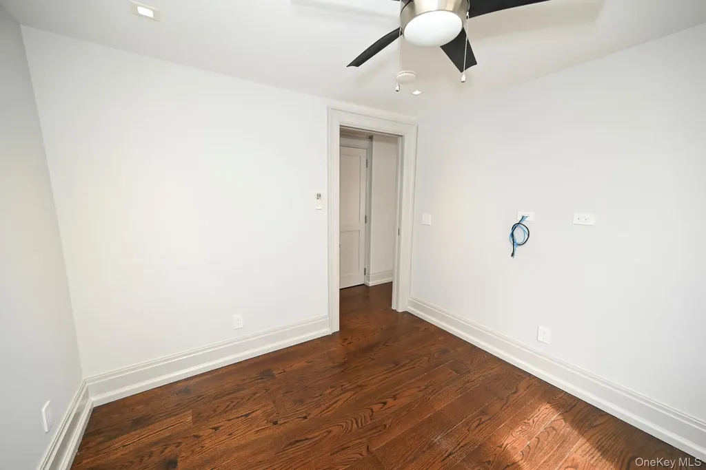 29 Everett Street Lynbrook NY 11563