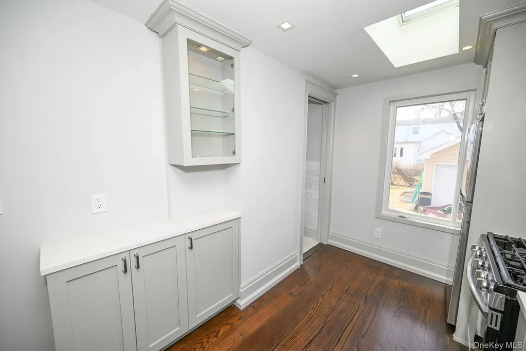 29 Everett Street Lynbrook NY 11563
