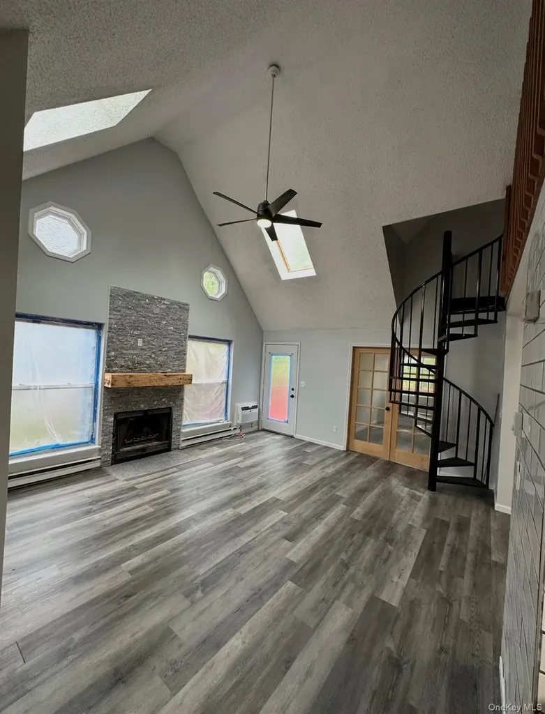 15 Fox Ridge Woodridge NY 12789