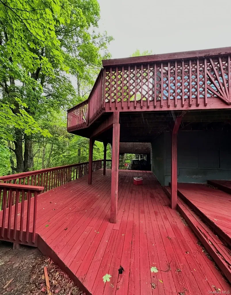 15 Fox Ridge Woodridge NY 12789