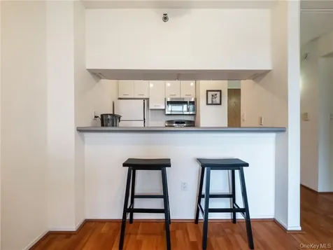 4 Martine Avenue White Plains NY 10606