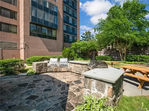 4 Martine Avenue White Plains NY 10606