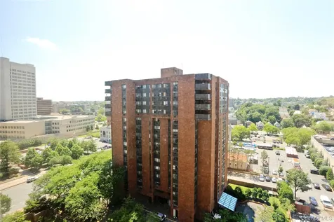 4 Martine Avenue White Plains NY 10606