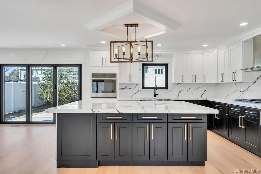 26 Fieldstone Drive Syosset NY 11791