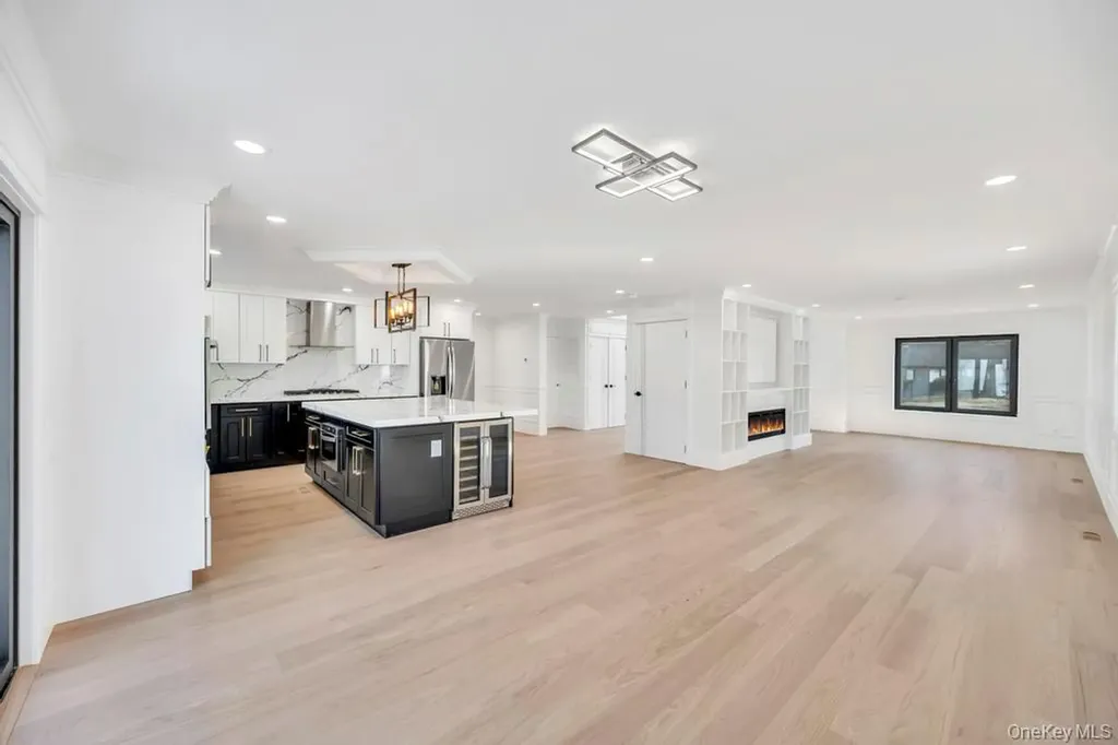26 Fieldstone Drive Syosset NY 11791