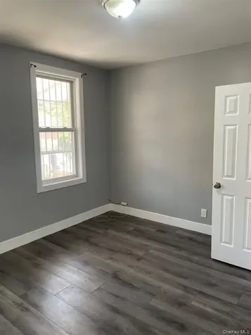 1038 E 224th Street Bronx NY 10466