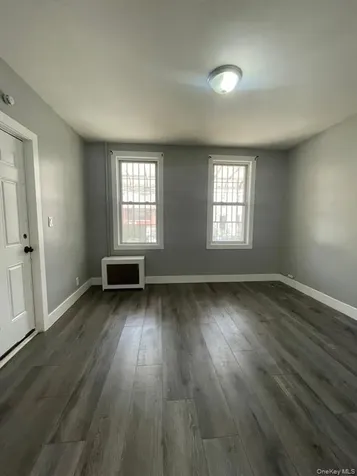 1038 E 224th Street Bronx NY 10466