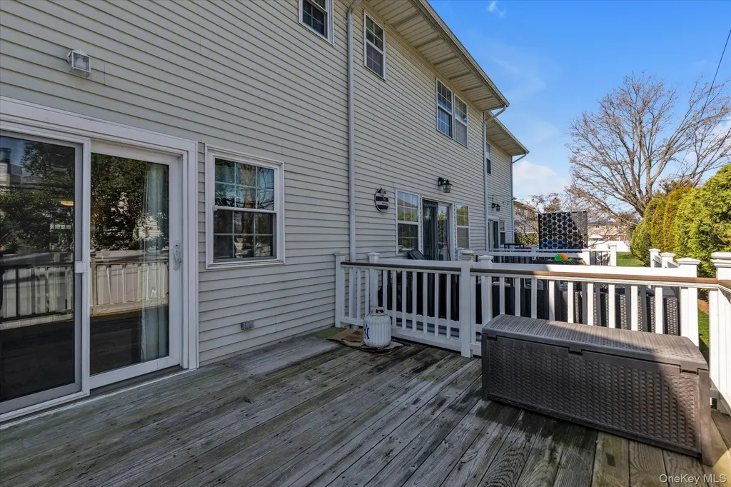815 Franklin Avenue Valley Stream NY 11580