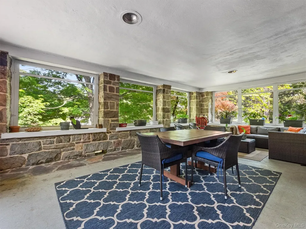 1 Finnegan Lane Montebello NY 10901