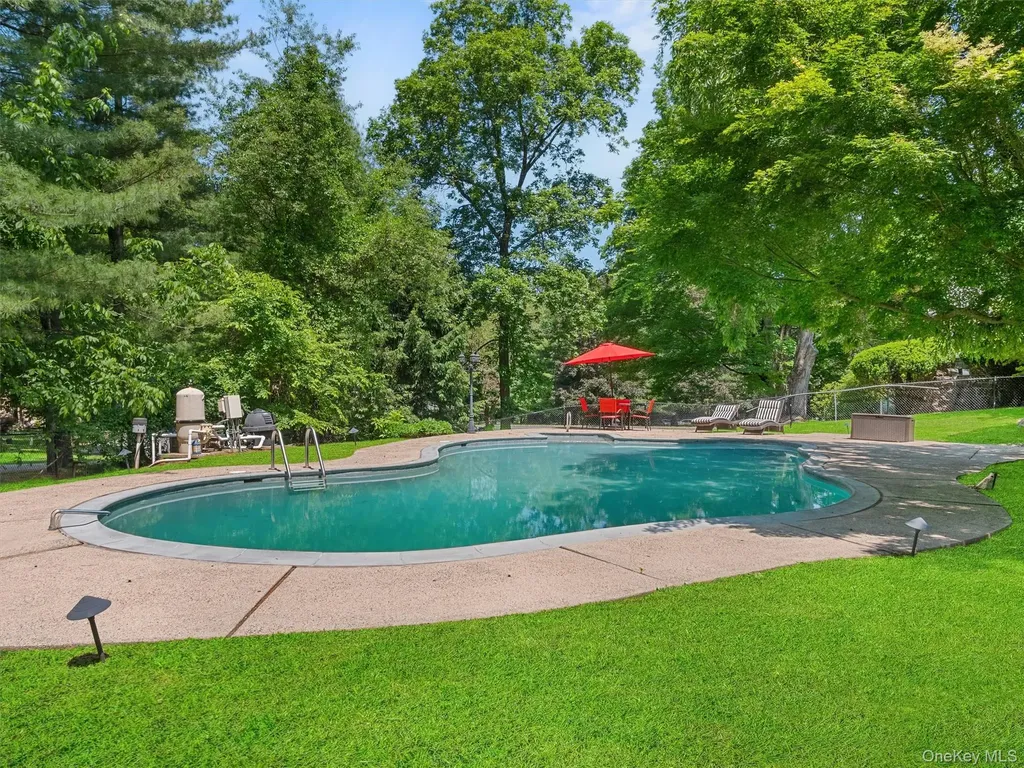 1 Finnegan Lane Montebello NY 10901