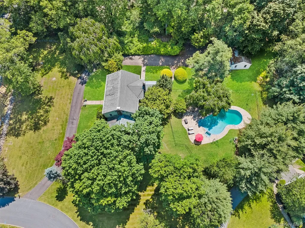 1 Finnegan Lane Montebello NY 10901