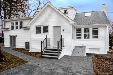 221 Locust Road Yorktown Heights NY 10598