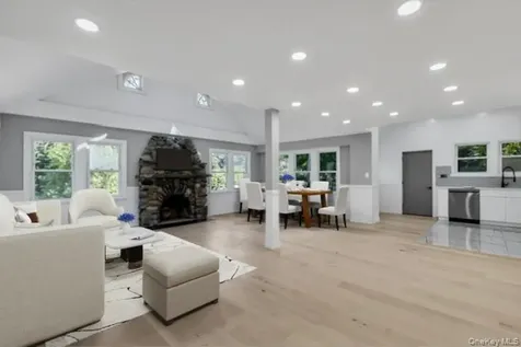 221 Locust Road Yorktown Heights NY 10598