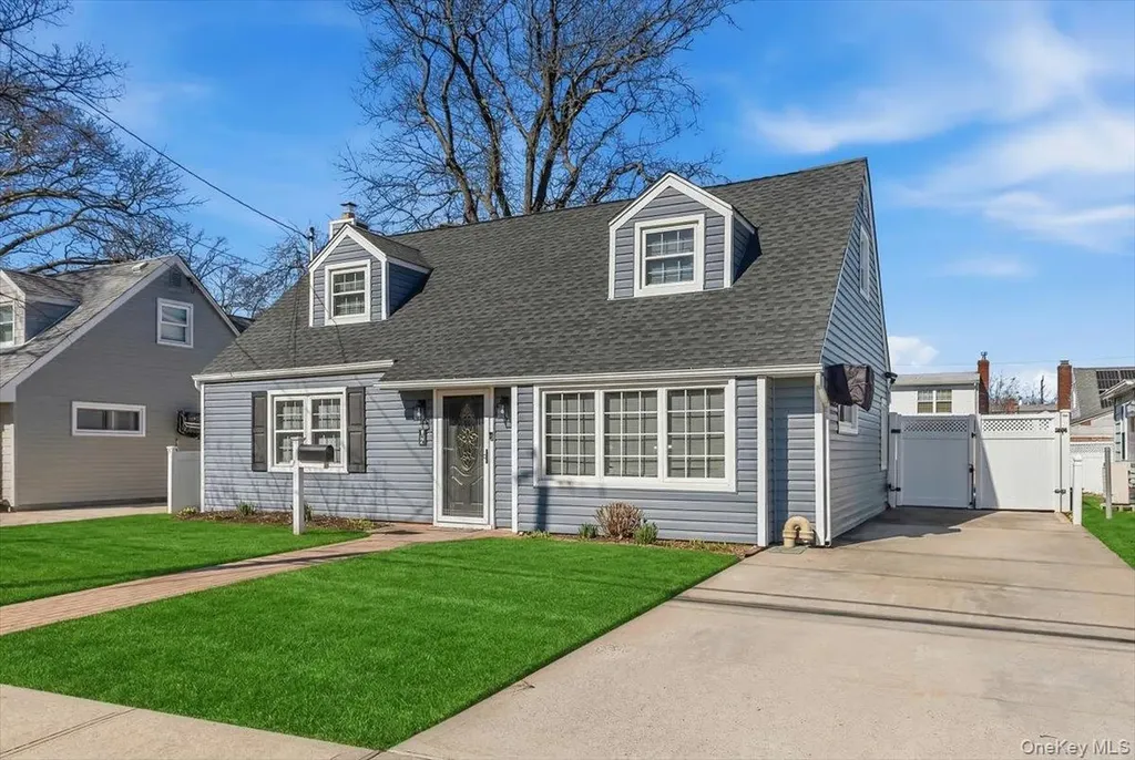 86 Oceanview Avenue Valley Stream NY 11581