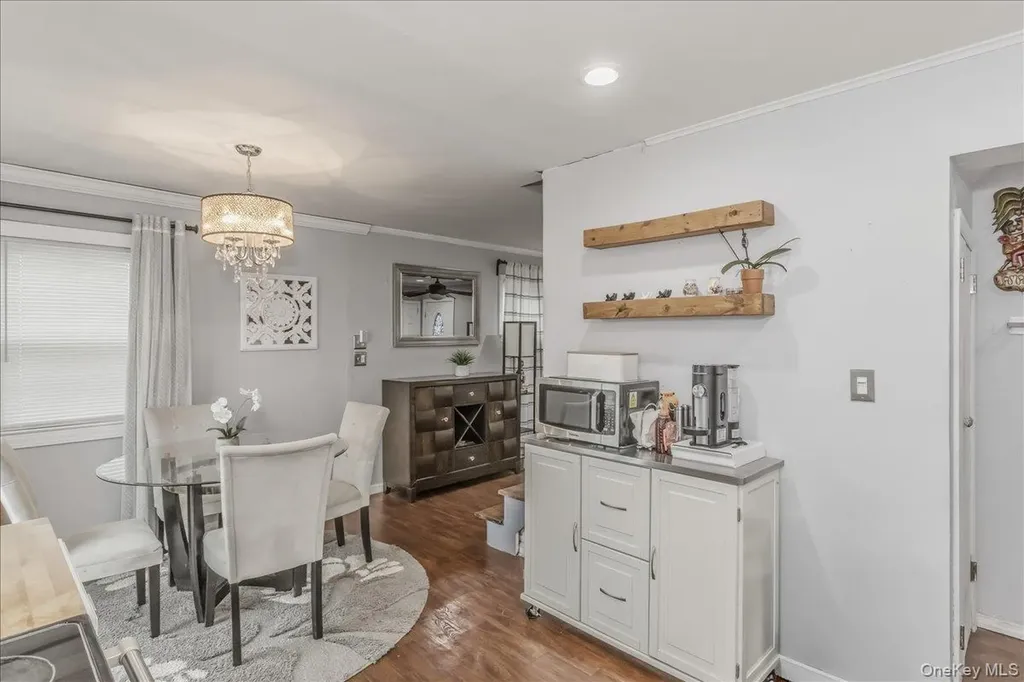 86 Oceanview Avenue Valley Stream NY 11581