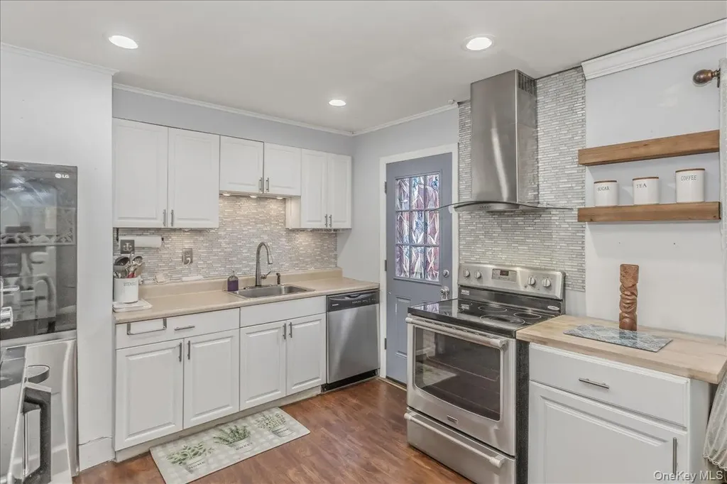 86 Oceanview Avenue Valley Stream NY 11581