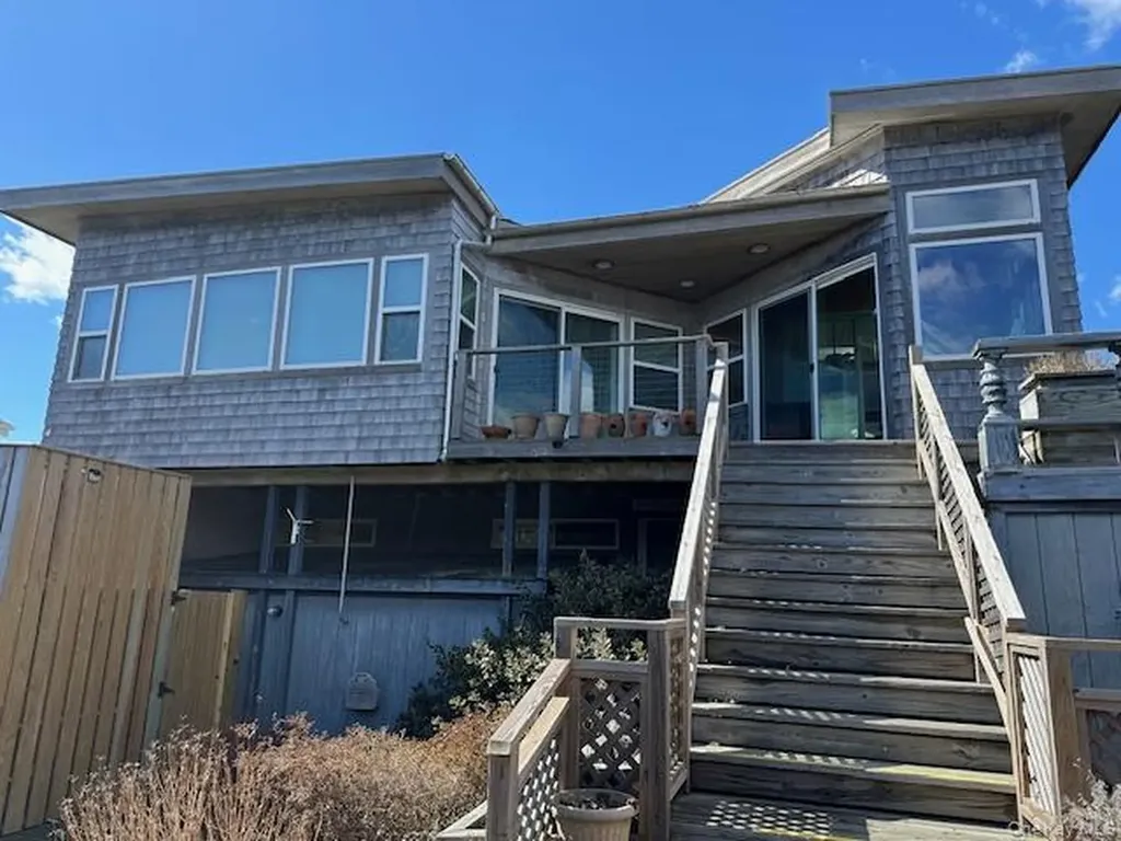154 Doctors Walk Cherry Grove NY 11782