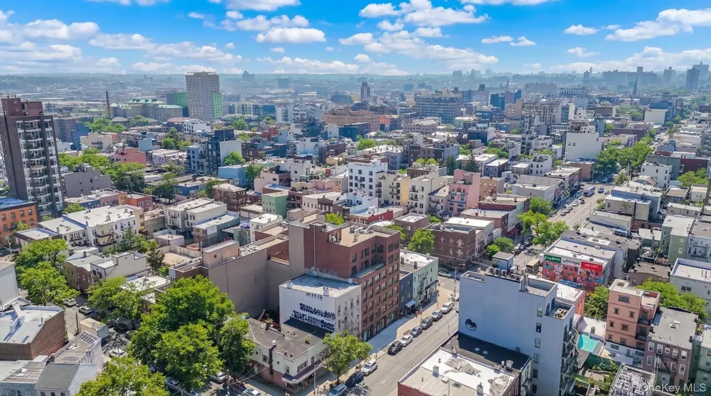 444 Graham Avenue Brooklyn NY 11211