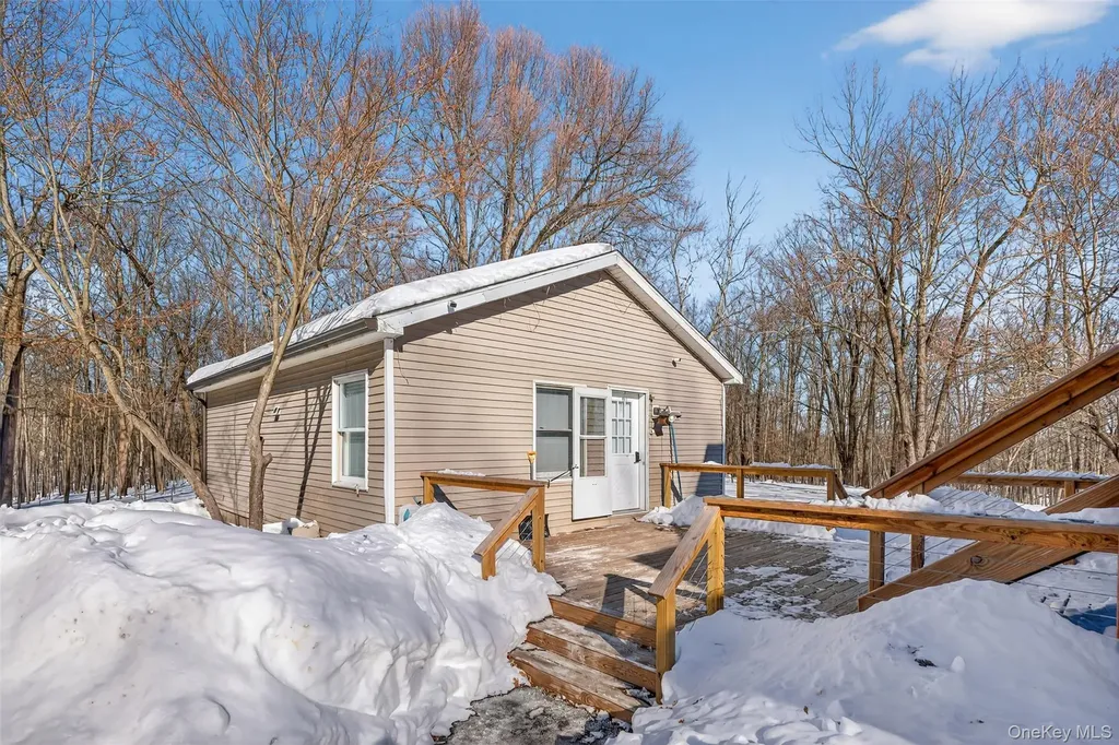 106 Post Road Slate Hill NY 10973