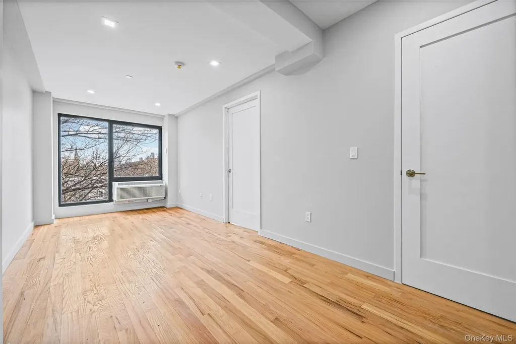 444 Graham Avenue Brooklyn NY 11211