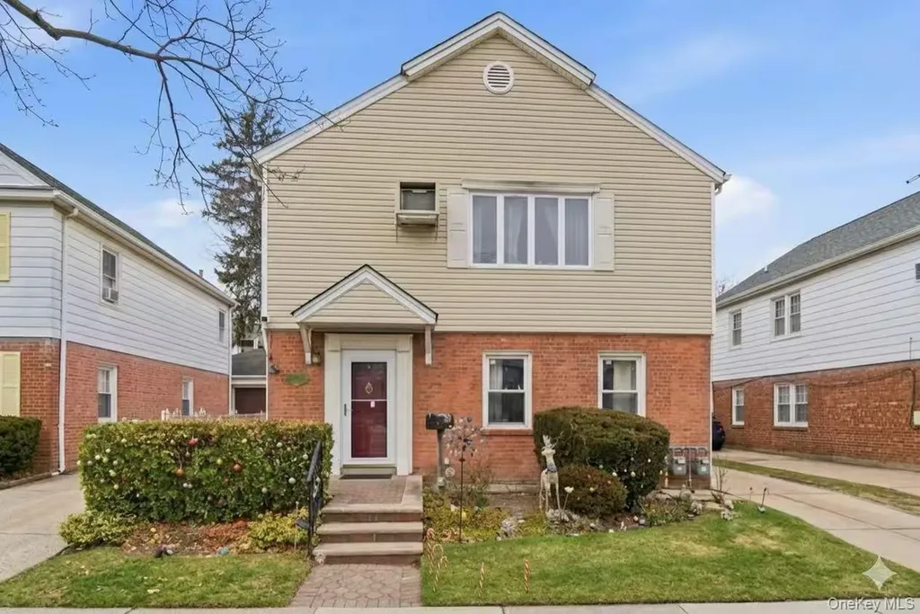 56-20 217th Street Bayside NY 11364