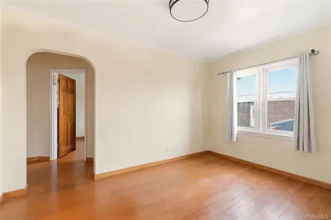 56-20 217th Street Bayside NY 11364