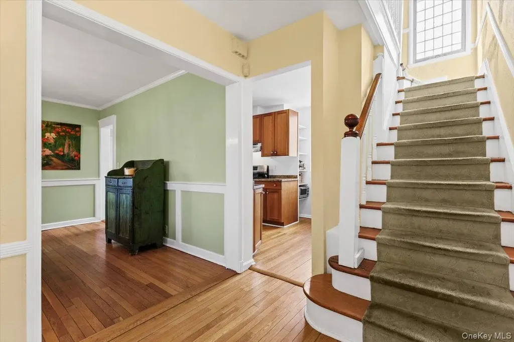 6 Walbrooke Circle Scarsdale NY 10583