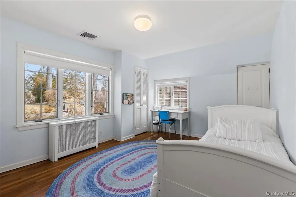 6 Walbrooke Circle Scarsdale NY 10583