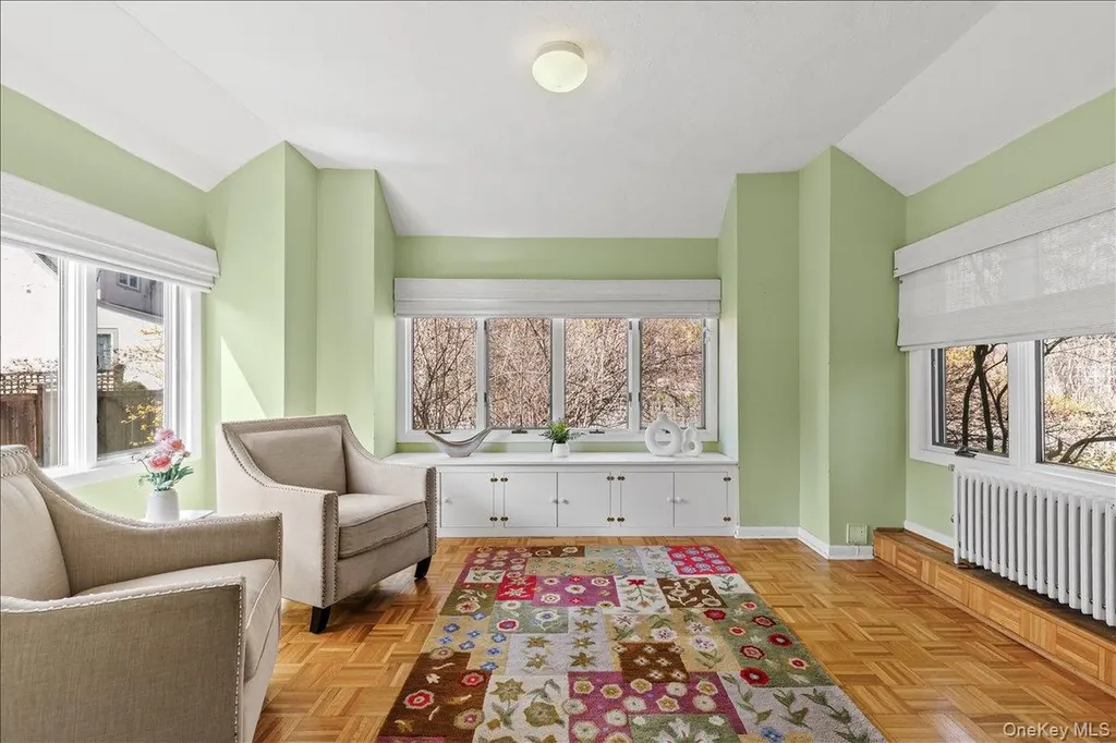 6 Walbrooke Circle Scarsdale NY 10583