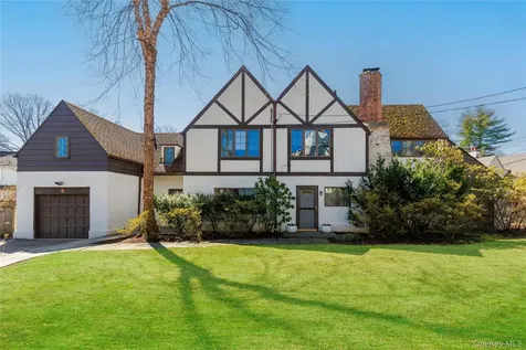 6 Walbrooke Circle Scarsdale NY 10583