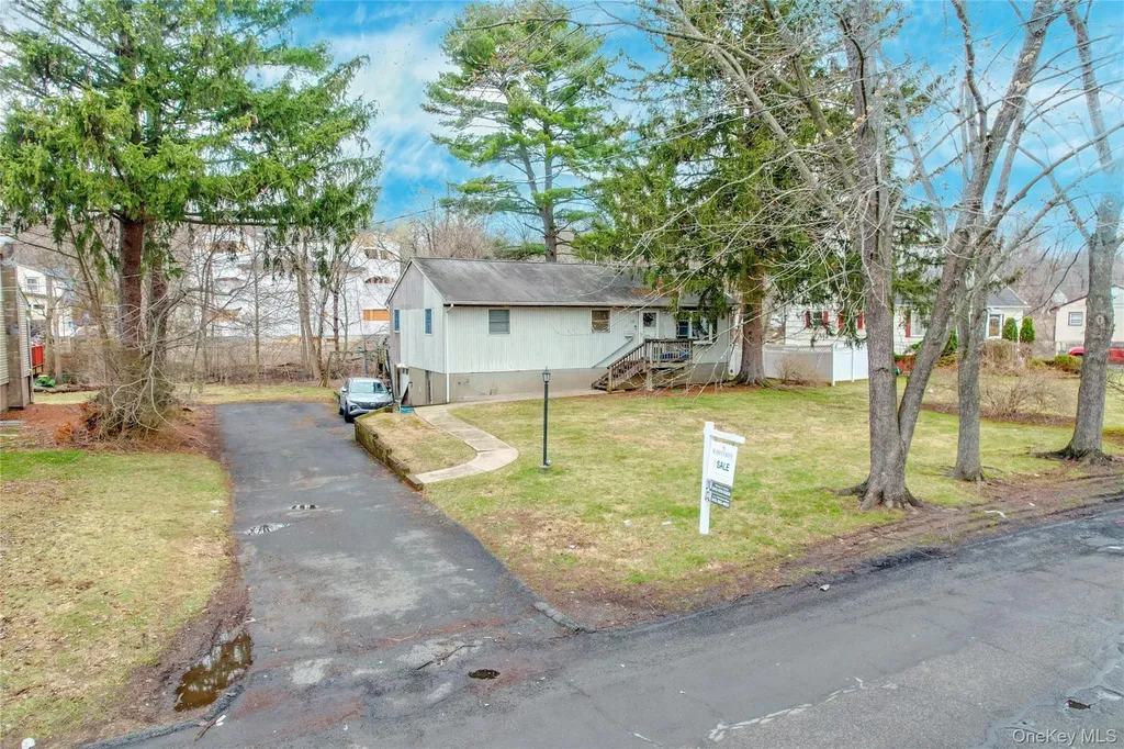 10 Inwood Drive Spring Valley NY 10977