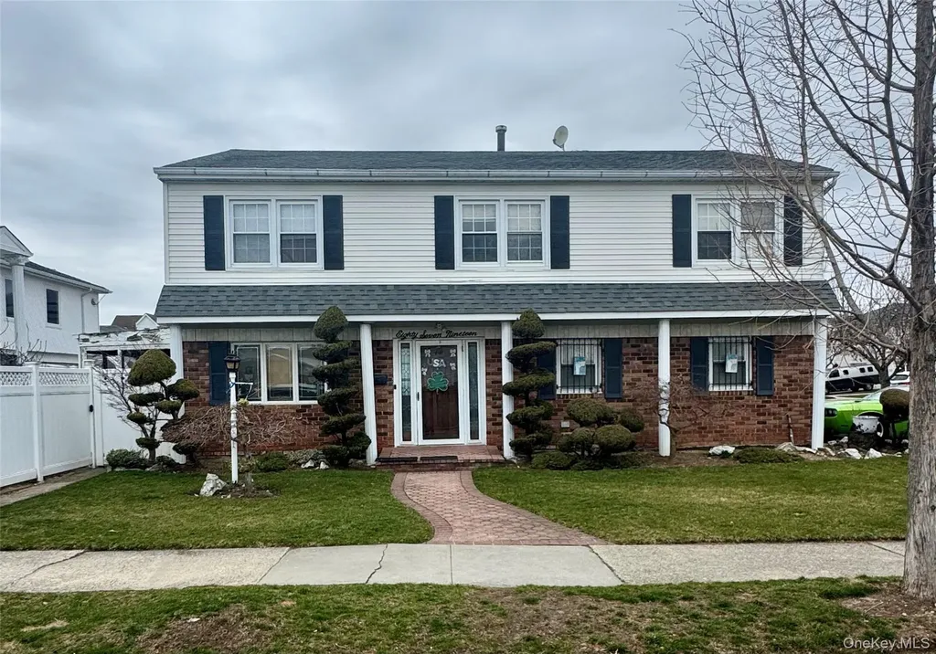 8719 163rd Avenue Howard Beach NY 11414