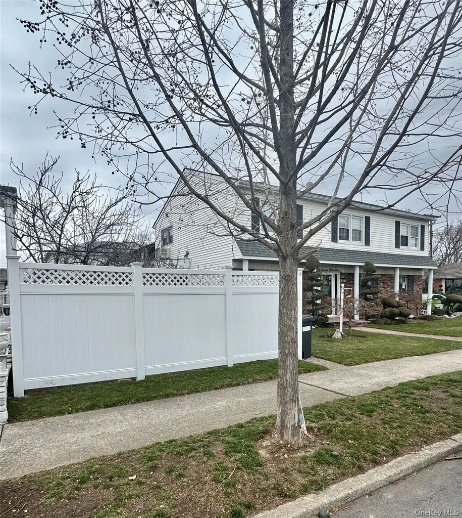 8719 163rd Avenue Howard Beach NY 11414