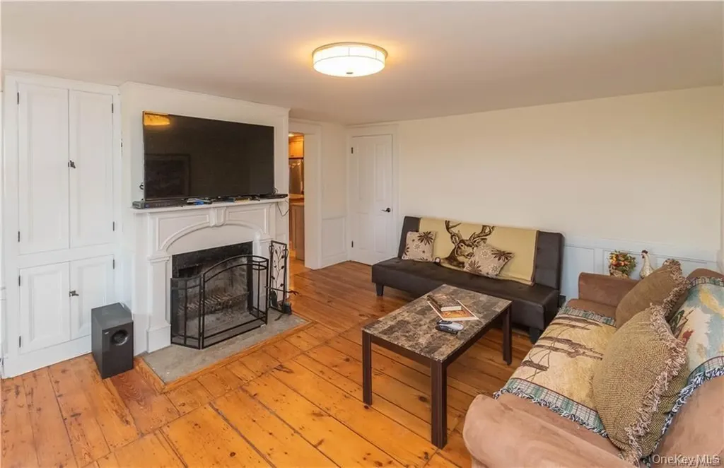 669 Mountain Road Middletown NY 10940