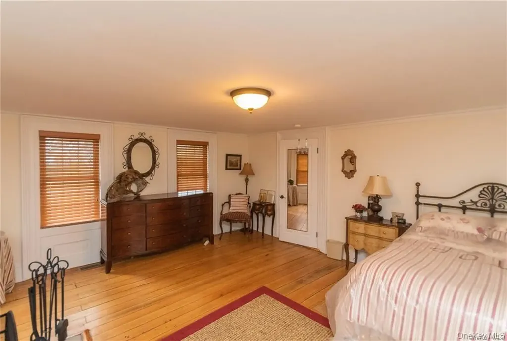 669 Mountain Road Middletown NY 10940