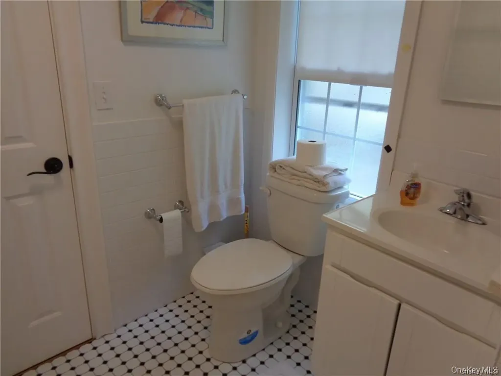 669 Mountain Road Middletown NY 10940