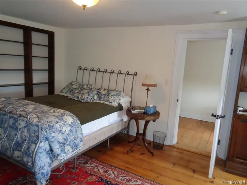 669 Mountain Road Middletown NY 10940