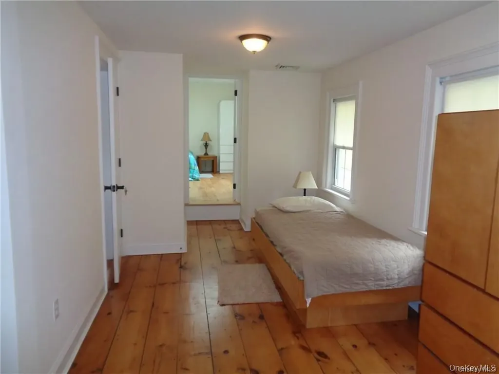 669 Mountain Road Middletown NY 10940