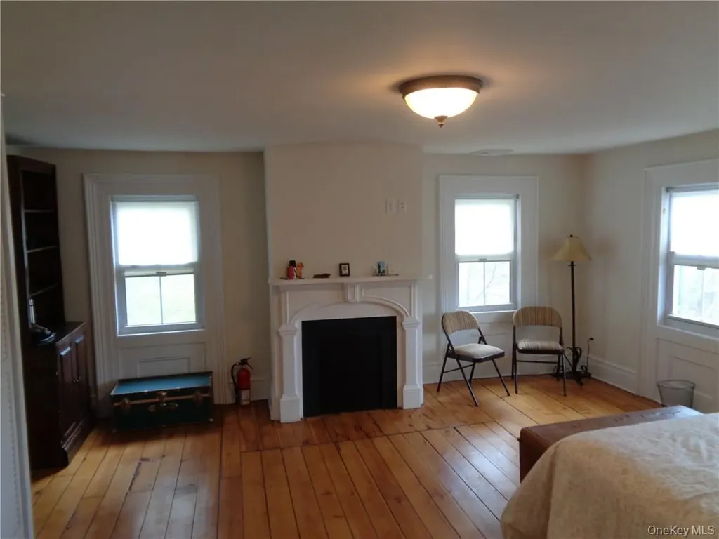 669 Mountain Road Middletown NY 10940
