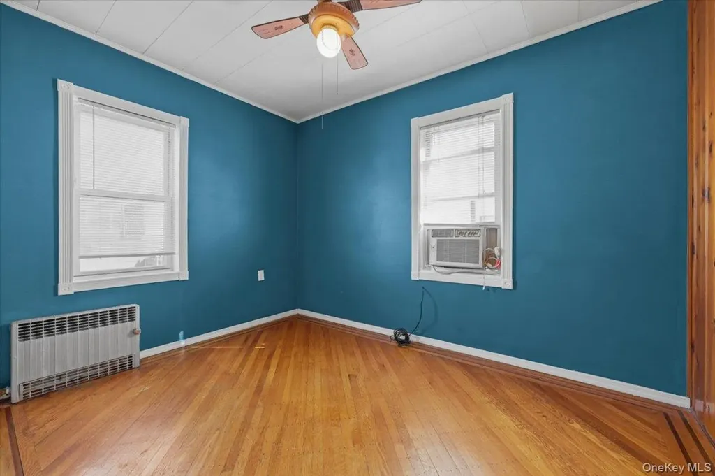 7535 60th Place Glendale NY 11385