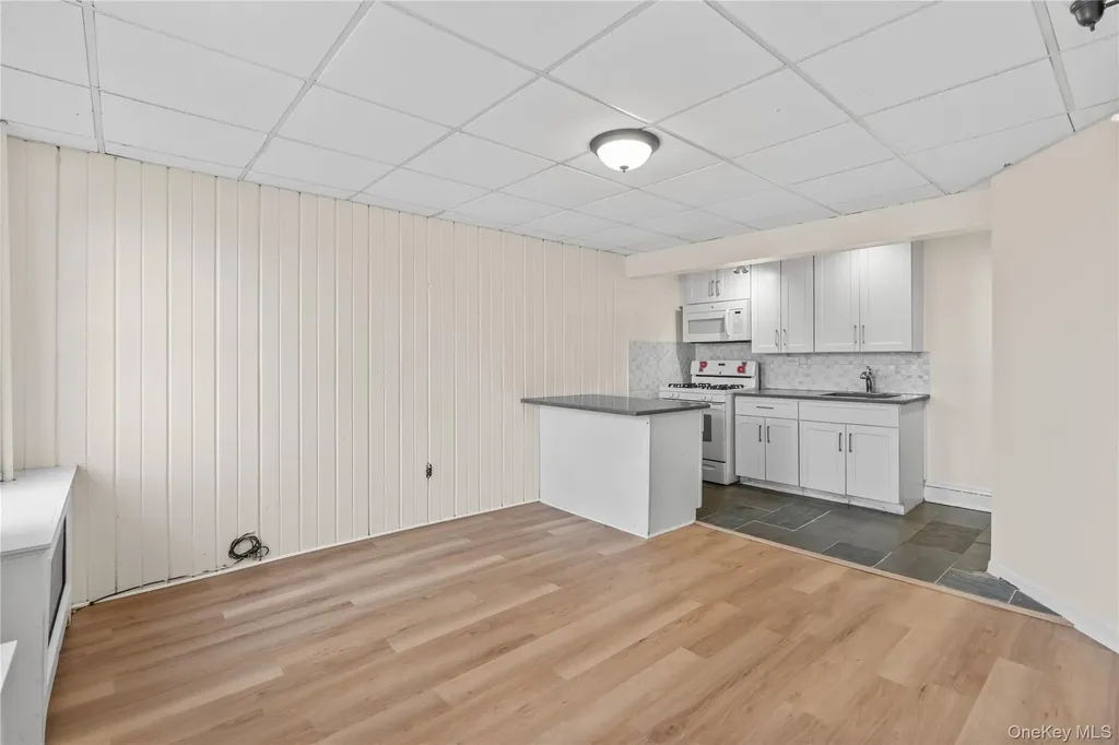 947 Diven Street Peekskill NY 10566