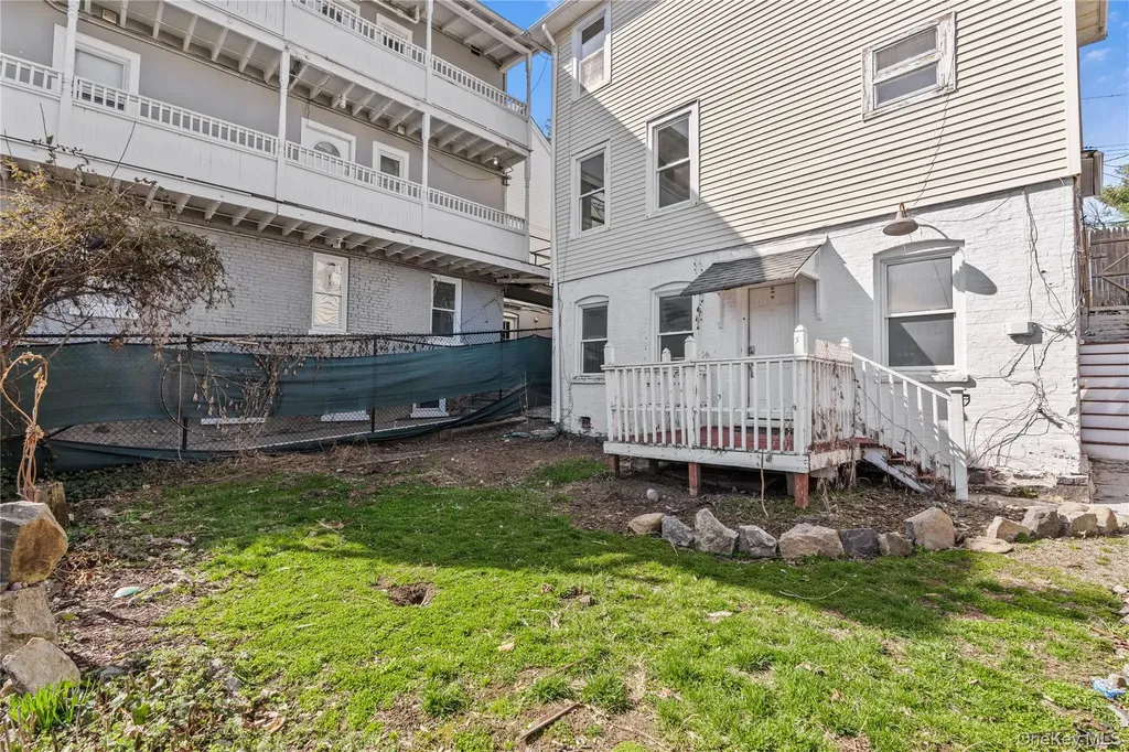 947 Diven Street Peekskill NY 10566