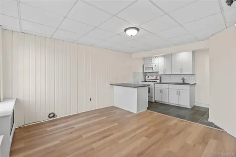 947 Diven Street Peekskill NY 10566