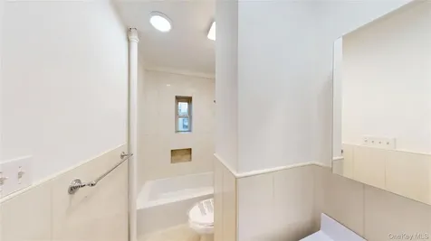 954 Manhattan Avenue Brooklyn NY 11222