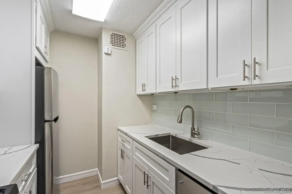 152-18 Union Turnpike Flushing NY 11367