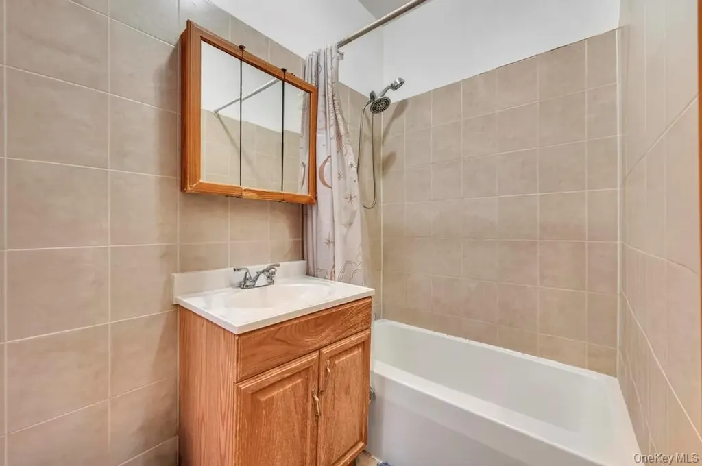 634 E 3rd Street Brooklyn NY 11218