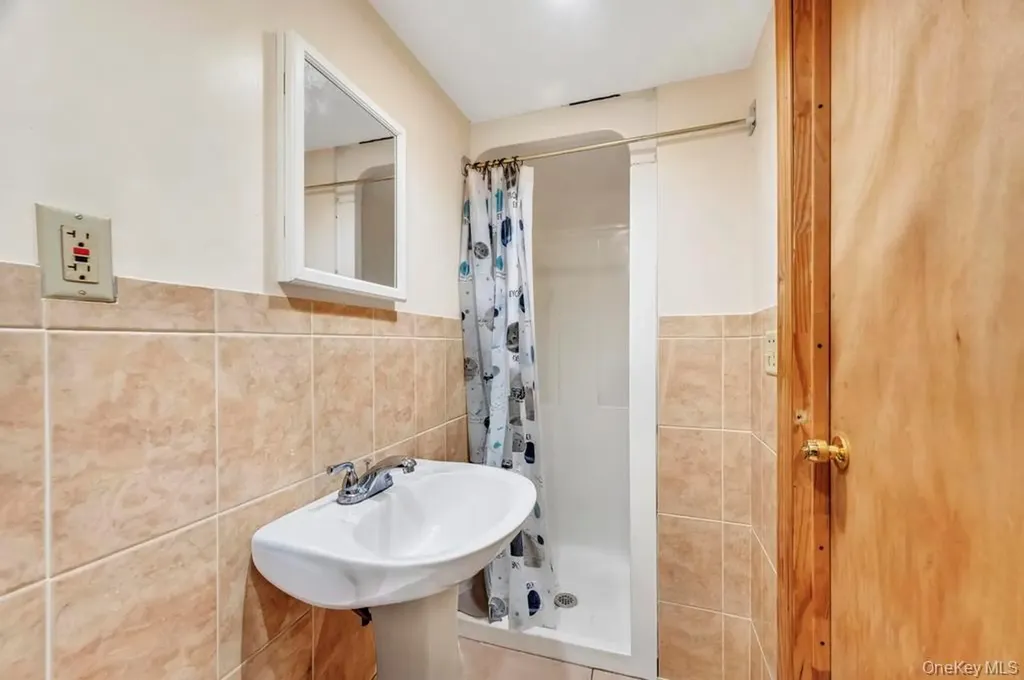 634 E 3rd Street Brooklyn NY 11218