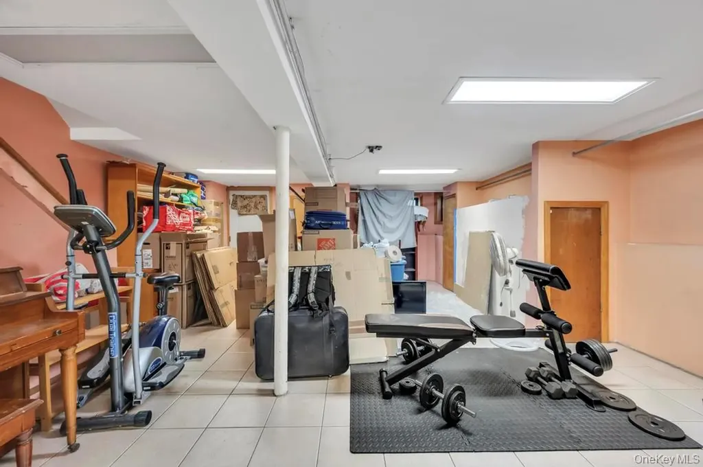 634 E 3rd Street Brooklyn NY 11218