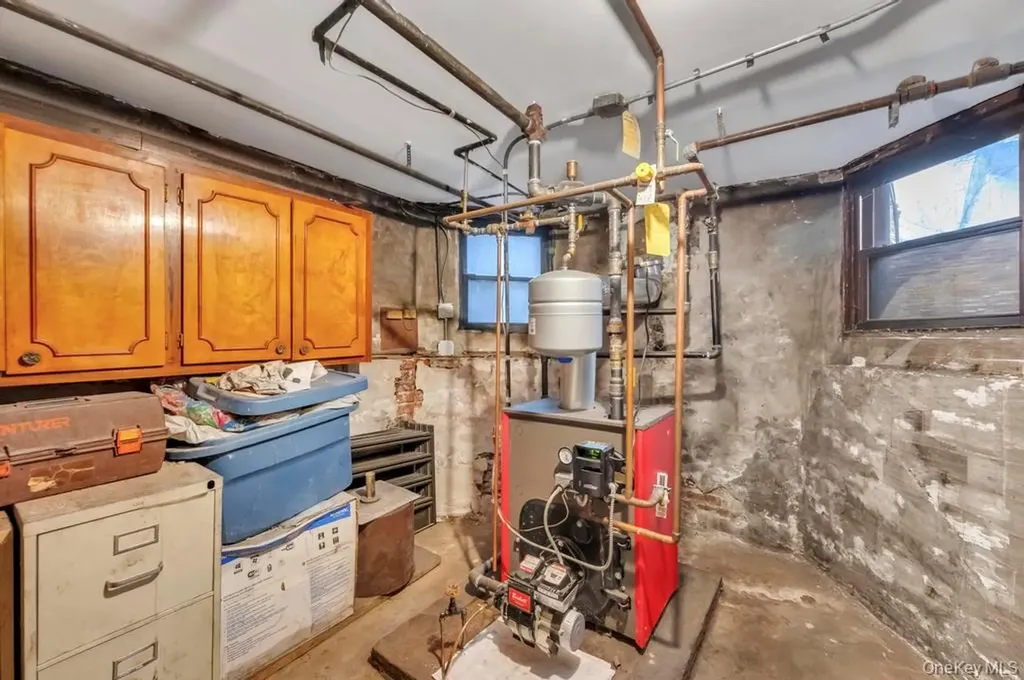 634 E 3rd Street Brooklyn NY 11218