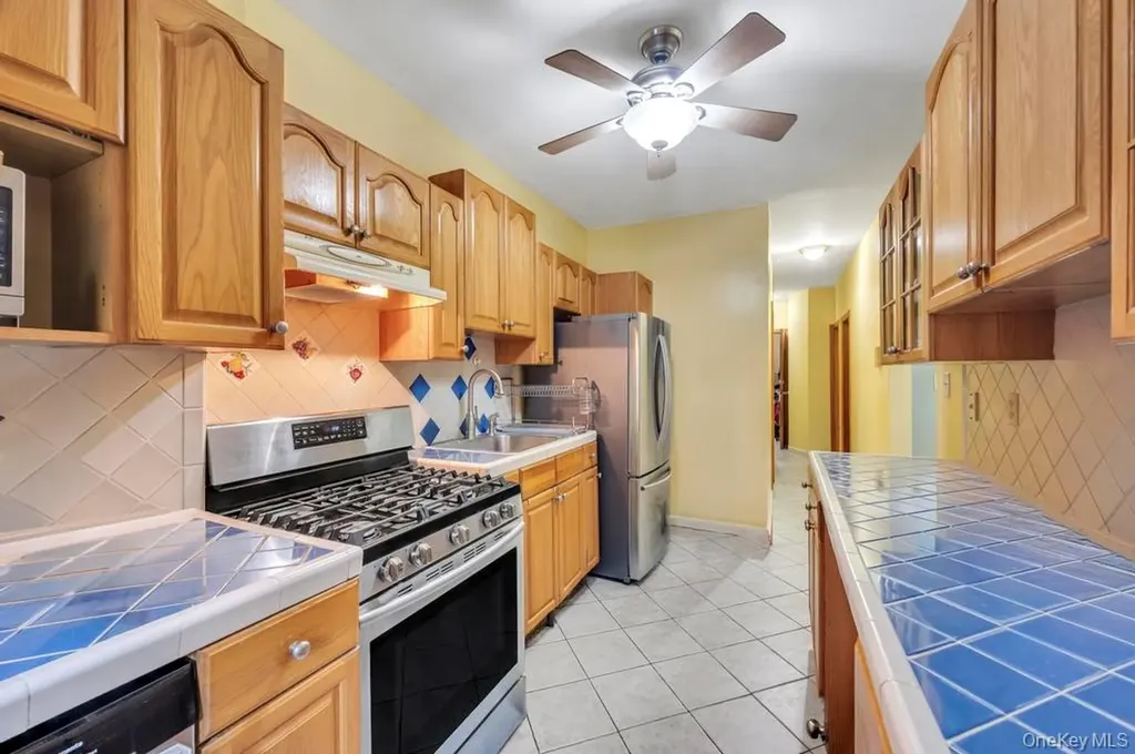 634 E 3rd Street Brooklyn NY 11218